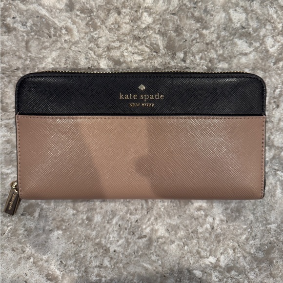 Kate Spade Black and Brown Zip Wallet - Picture 1 of 4